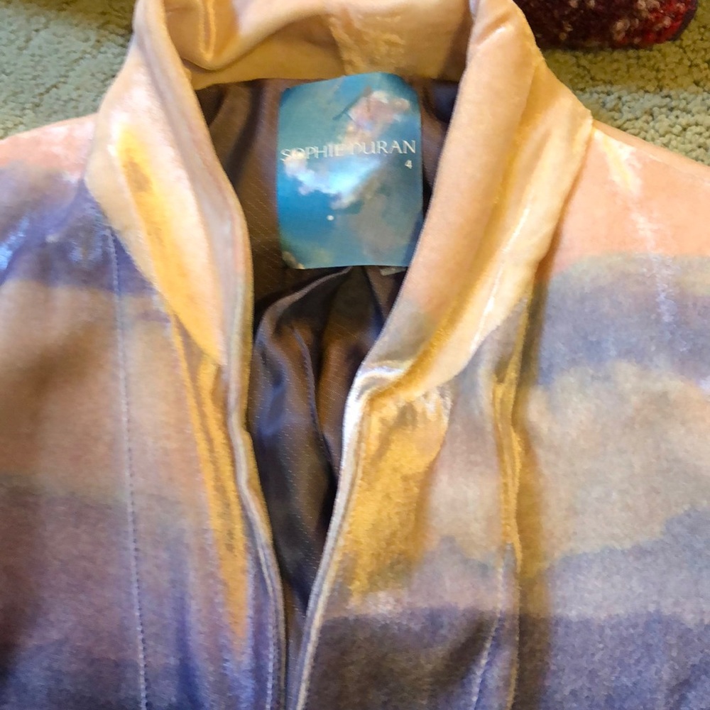 Blazer - Picture 2 of 2
